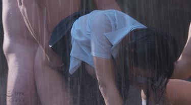 びしょ濡れ女●●生雨宿り5 るか